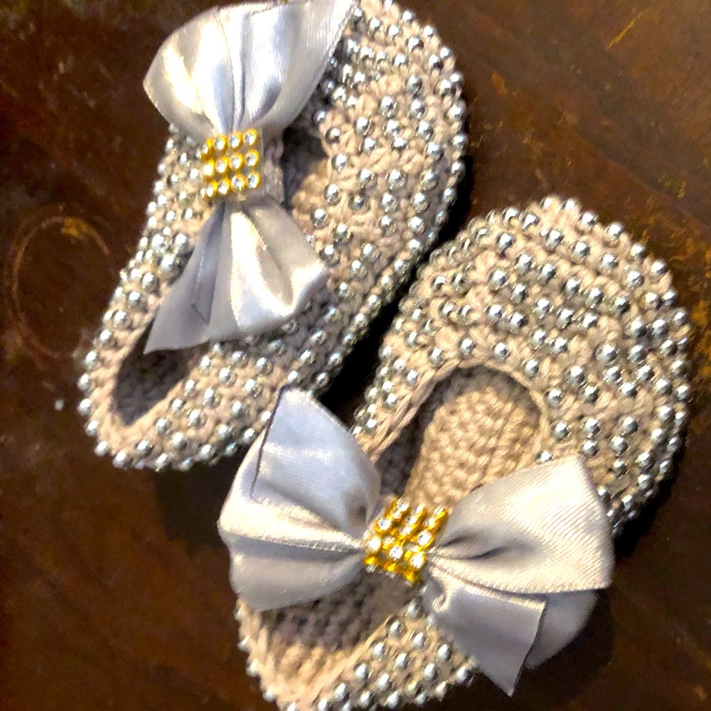 Bowknot Beaded Baby Shoes